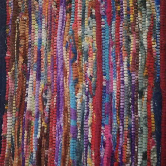 Carpet - Picture 3 of 3